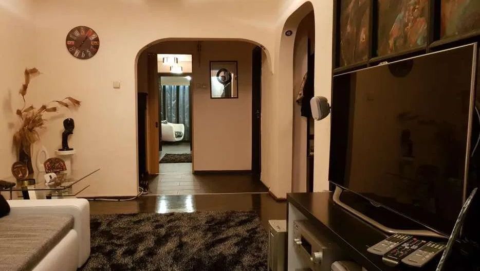 BRASADAS vinde ap. 4 cam FINISAT mobilat PARTER inalt 91mp Manastur. - Poză 1