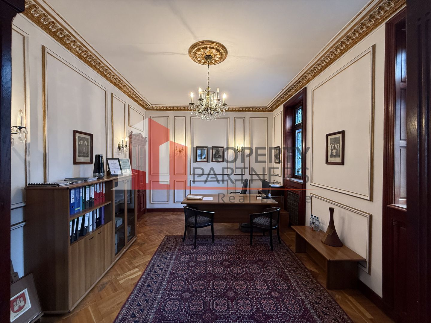 Birouri de inchiriat  200 mp în Palatul Ghica. - Poză 7