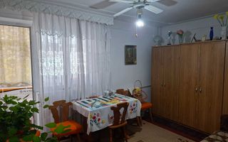 De vanzare apartament central 2 camere - Poză 5