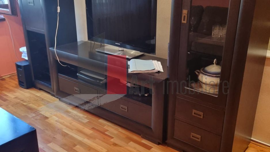 VILA PARCUL CIRCULUI - Poză 2