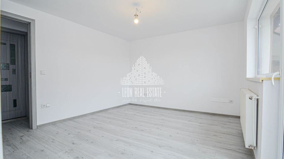 Casă înșiruită în prima parte a Florestiului, zona Stadion - Someșului - Poză 15