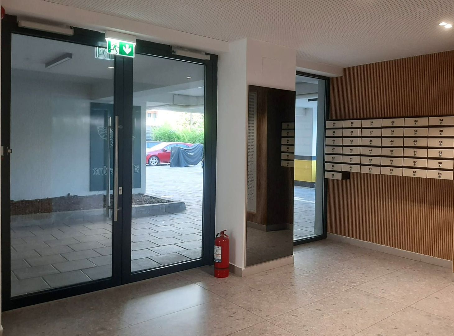 APARTAMENT PREMIUM CU 5 CAMERE ȘI GRĂDINĂ PRIVATĂ DE 160 MP - Poză 28