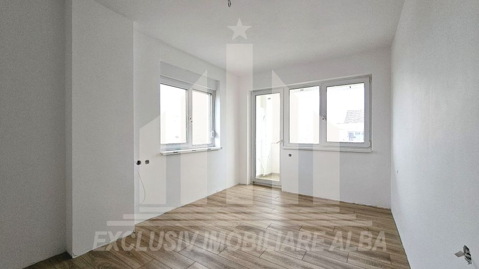 Apartament cu 3 camera decomandate, Alba-Micesti - Poză 3
