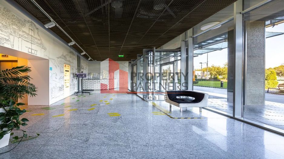 Spatiu modern pentru birouri - 1,657.82 mp - Metrou Eroilor (M1, M3 & M5) - Poză 2