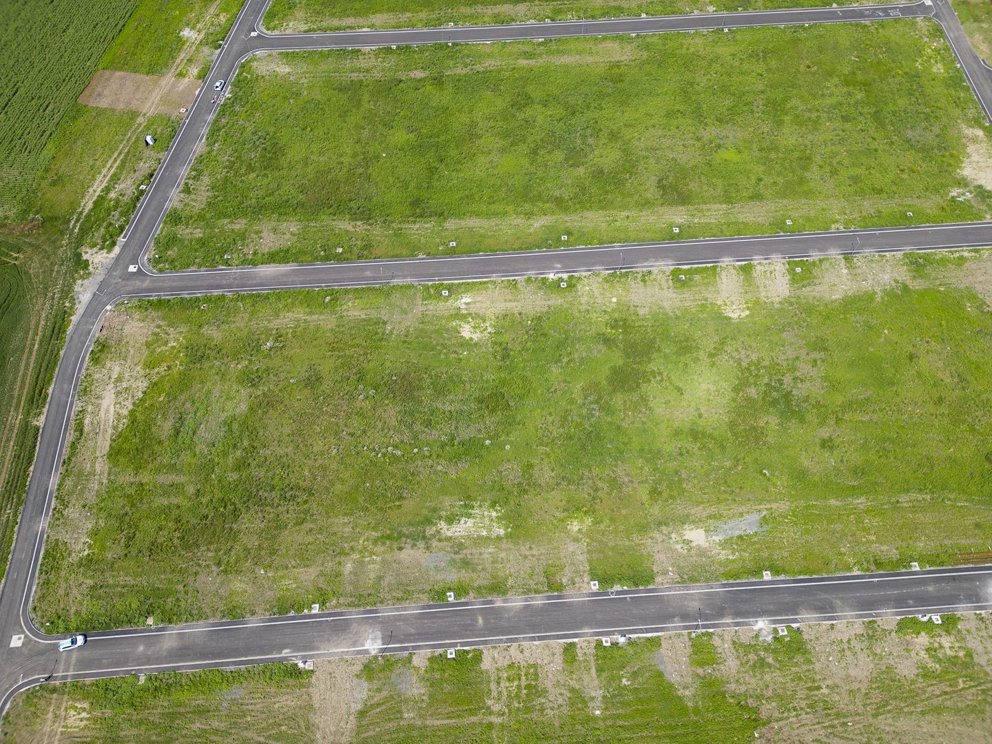 Loc de casa de 476 mp în Via Carmina - Poză 16