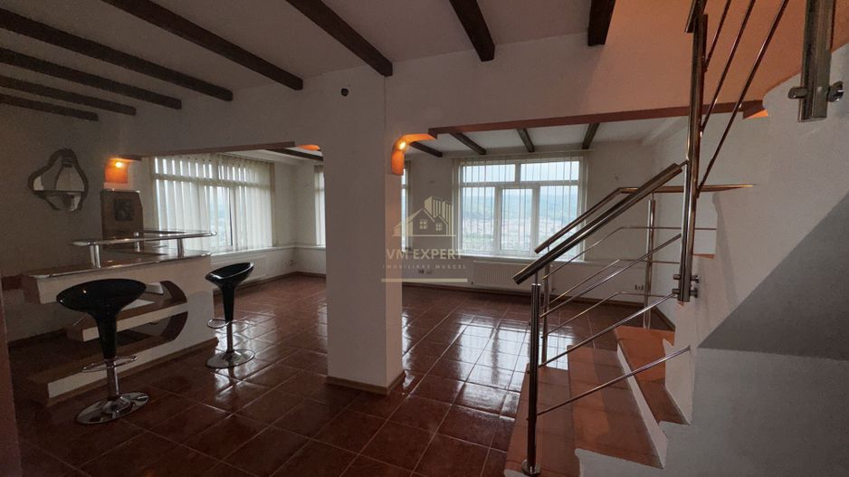 APARTAMENT CAMPULUNG TIP PENTHOUSE, 5 CAMERE GRUI - Poză 22