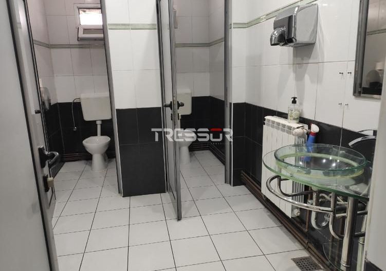 SPAȚIU COMERCIAL / BIROURI DE VÂNZARE | 425 MP TOTAL - Poză 9