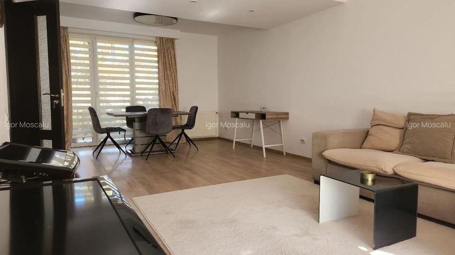 Cartierul Green Park Villas casa cu 3 dormitoare 1300 euro neg - Poză 7