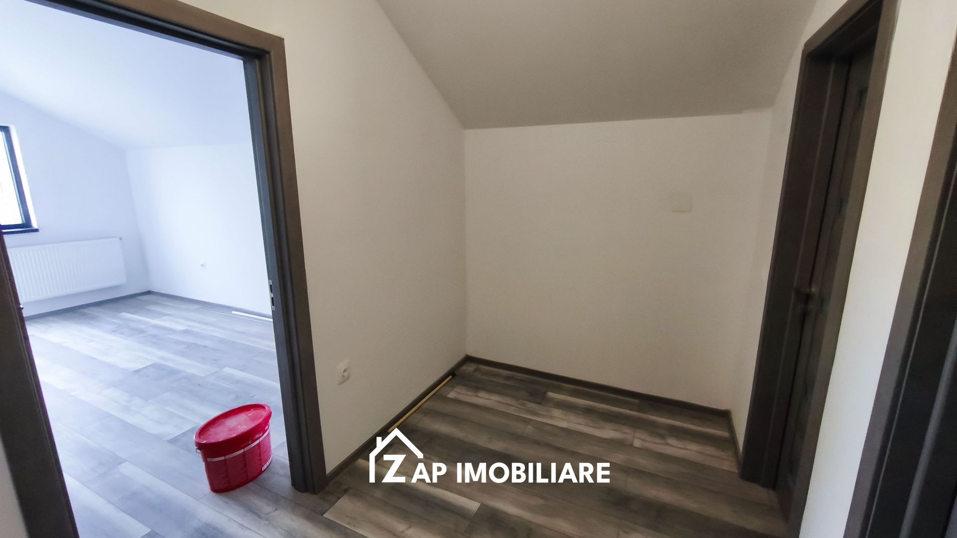 Casa la cheie 4 camere -  Sângeorgiu de Mures - Poză 12