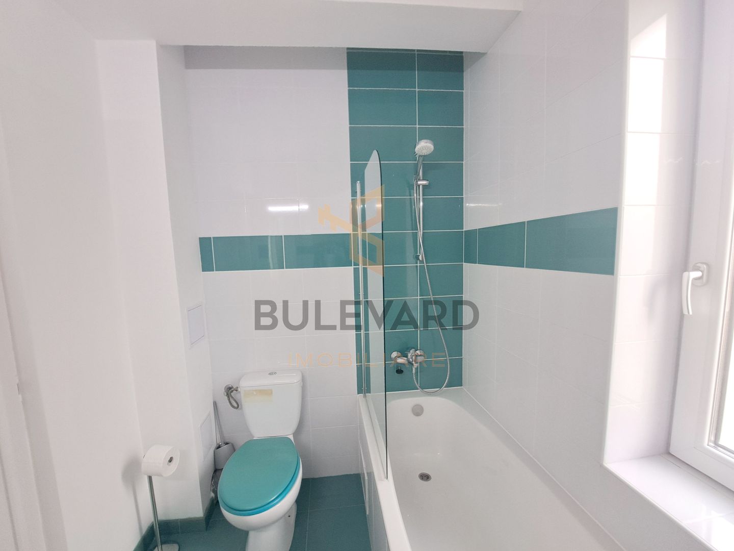 Casa tip dulplex 120 mp + 80 mp terase + garaj, zona Liceu Waldorf - Poză 18