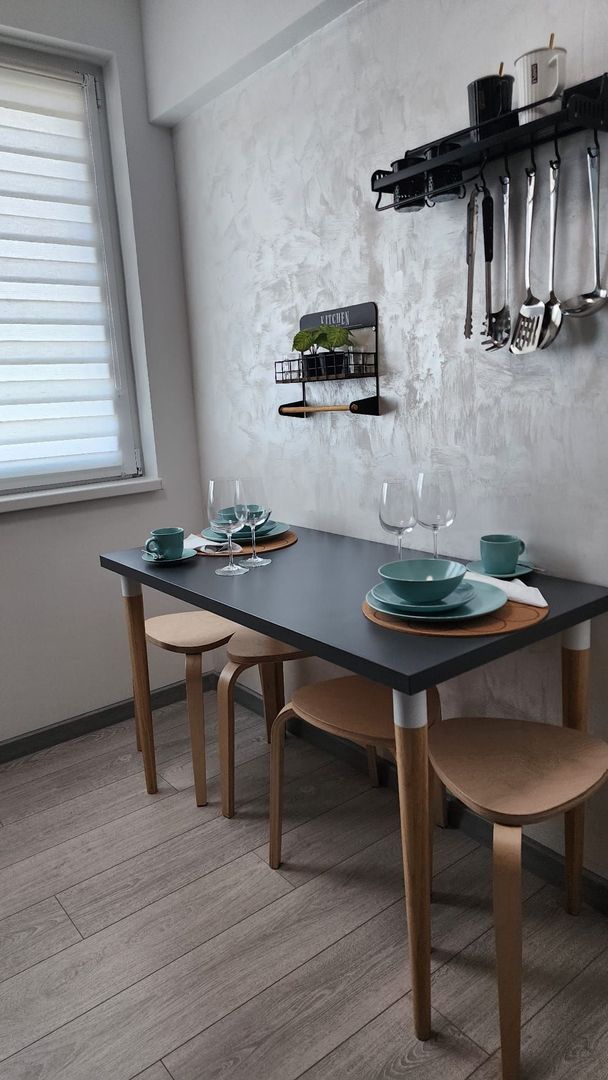 APARTAMENT MOBILAT SI UTILAT METROU ZONA 1 MAI - Poză 5