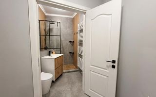 Vanzare apartament 2 camere in Centru, 48 mp, 75.000 EURO - Poză 2