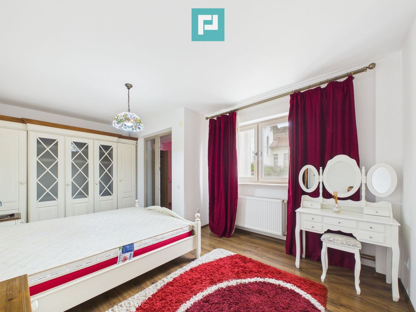 Apartament deosebit, zonă centrală - Poză 3
