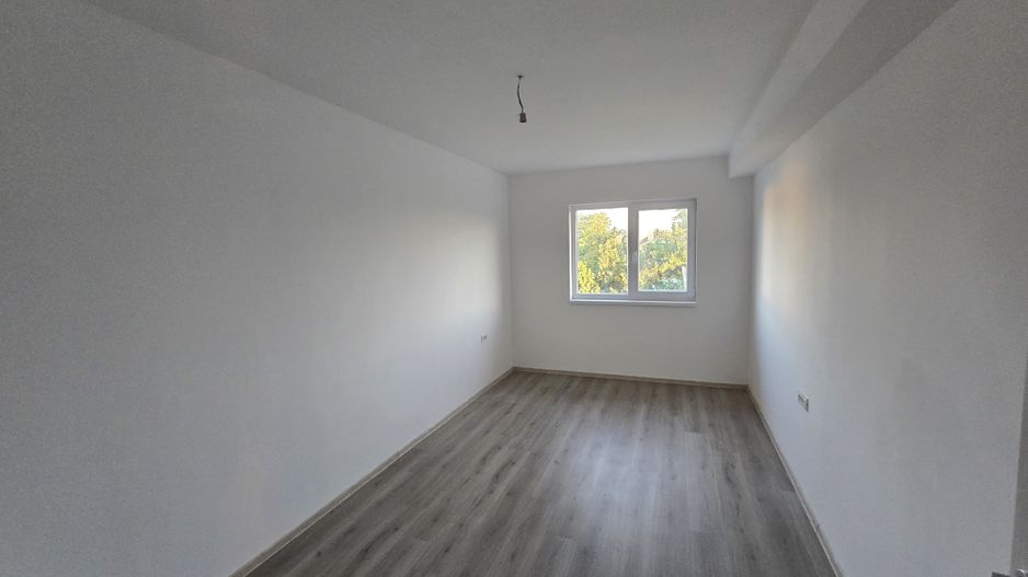 Sanandrei, Drum Asfaltat, Teren Generos, Buc Separata, 3 Dor, 2 Bai, dressing - Poză 18