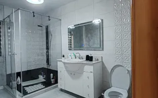 Apartament cu 3 camere, renovat și mobilat complet – Zona Gară, Vaslui - Poză 12