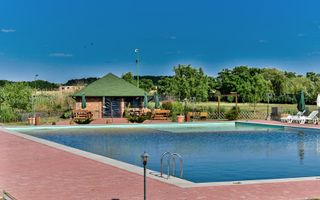 Sala de evenimente cu  piscina si foisor Biled COMISION 0 % CUMPARATOR - Poză 1