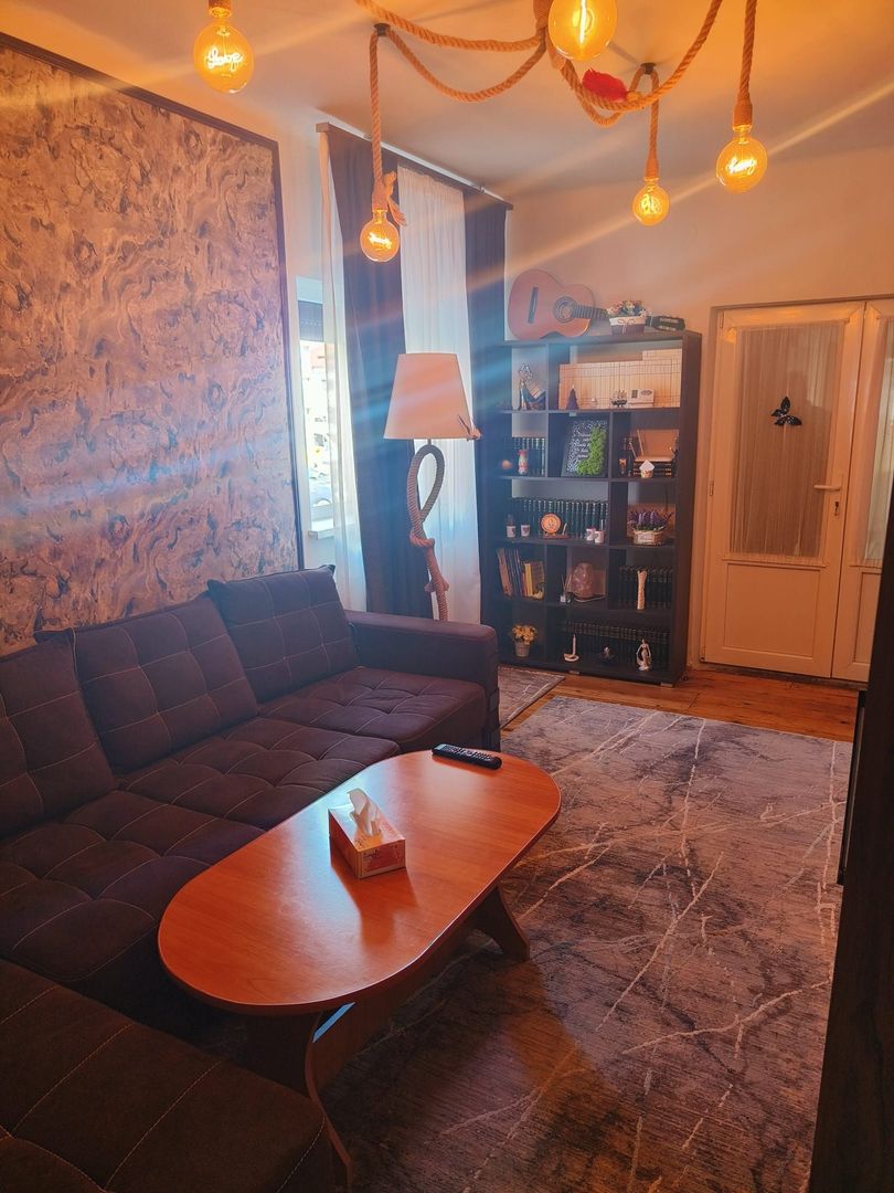 Casa singur in curte zona Astra - Poză 10