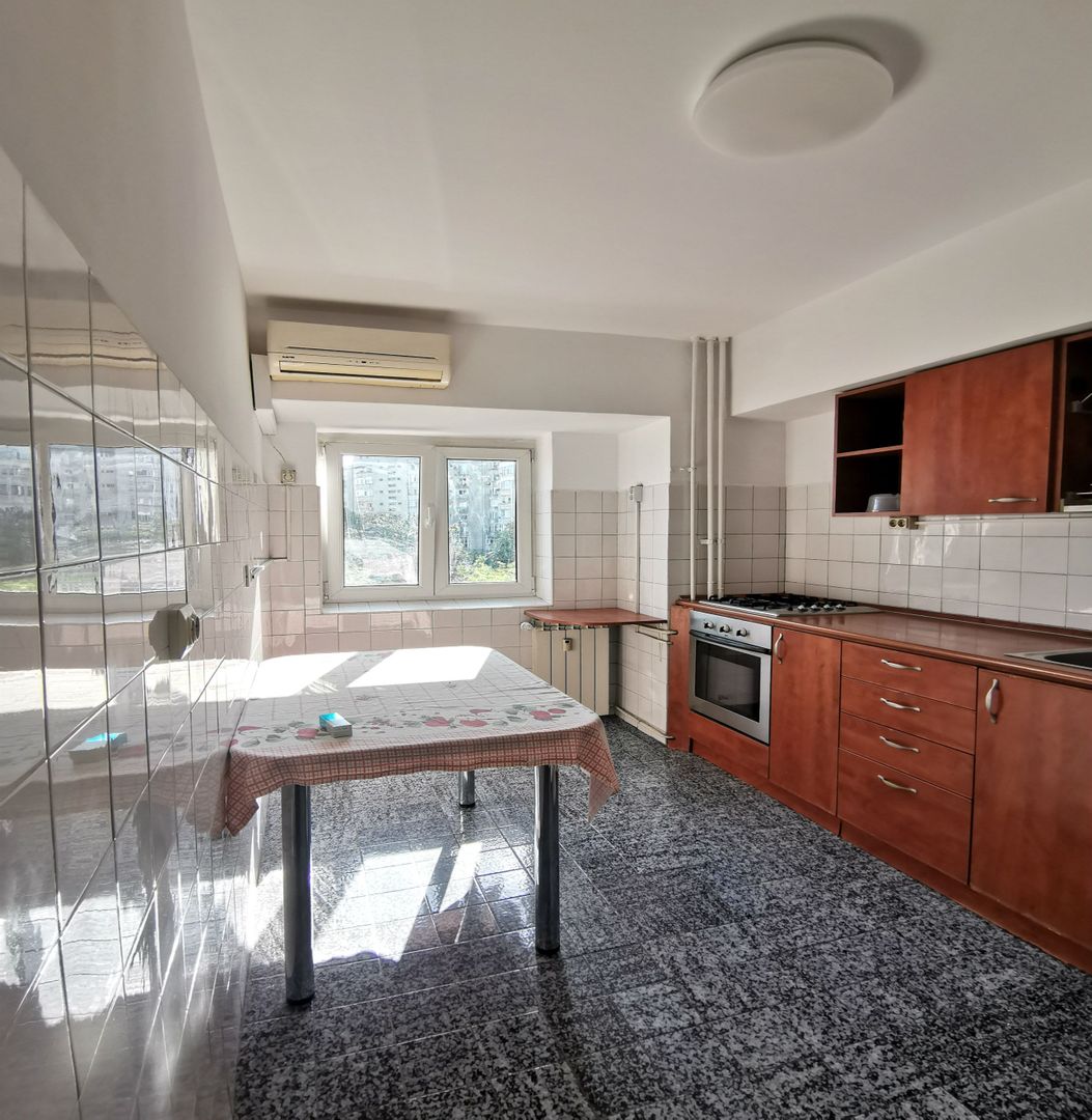 Apartament de  2 camere, 70 mp,  - Unirii-  Investitie de top - Poză 2