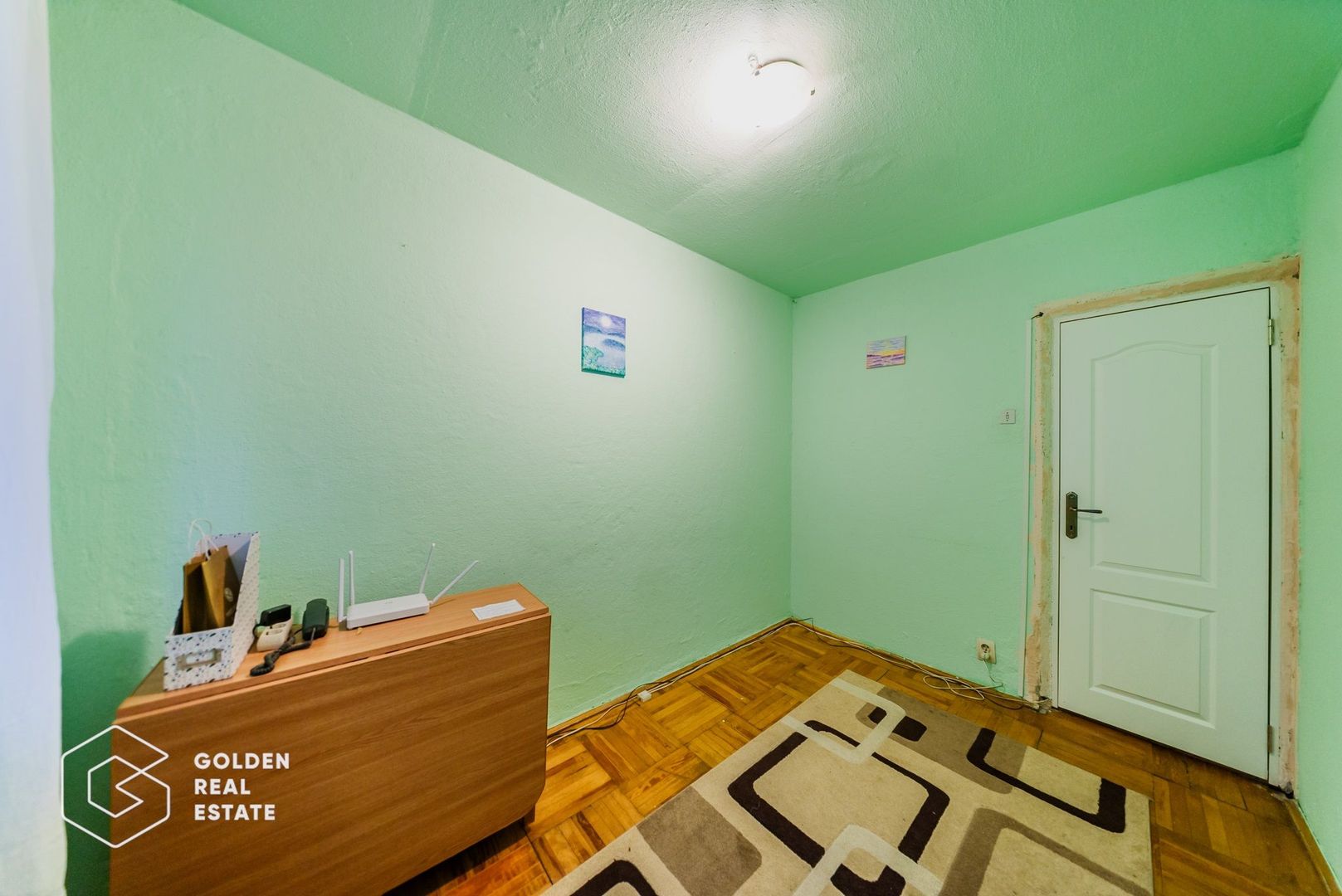 Apartament  4 camere, etaj 1, zona Vlaicu, centrală proprie, loc de parcare - Poză 8