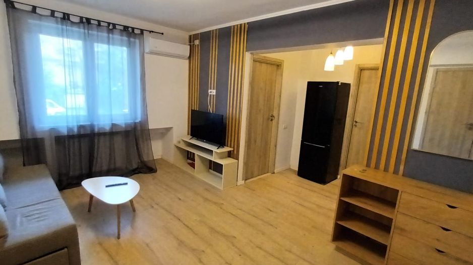 3 camere| ION MIHALACHE - Poză 1