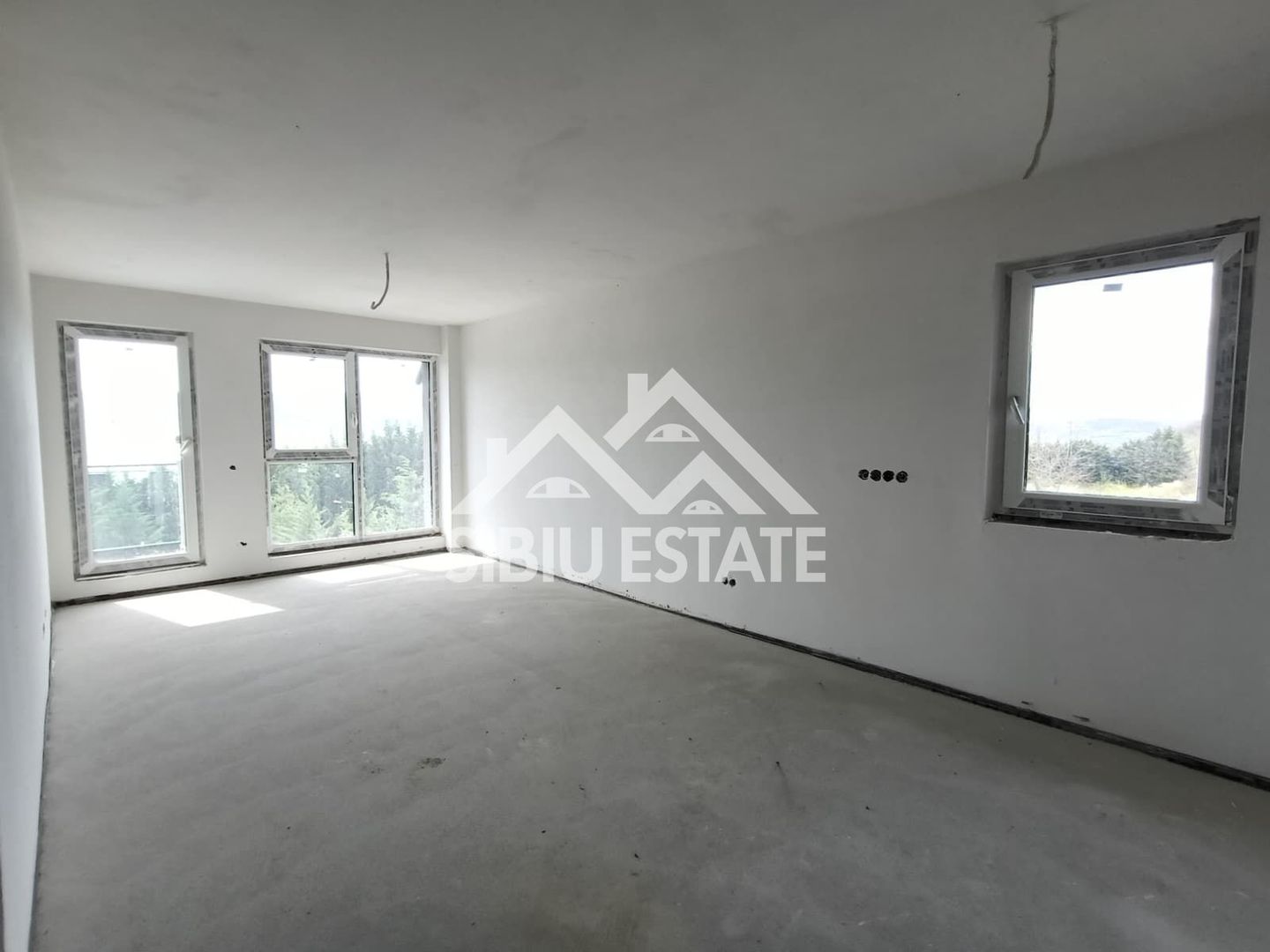 Apartament 3 camere de vânzare ,zona de vest, comision 0 - Poză 2