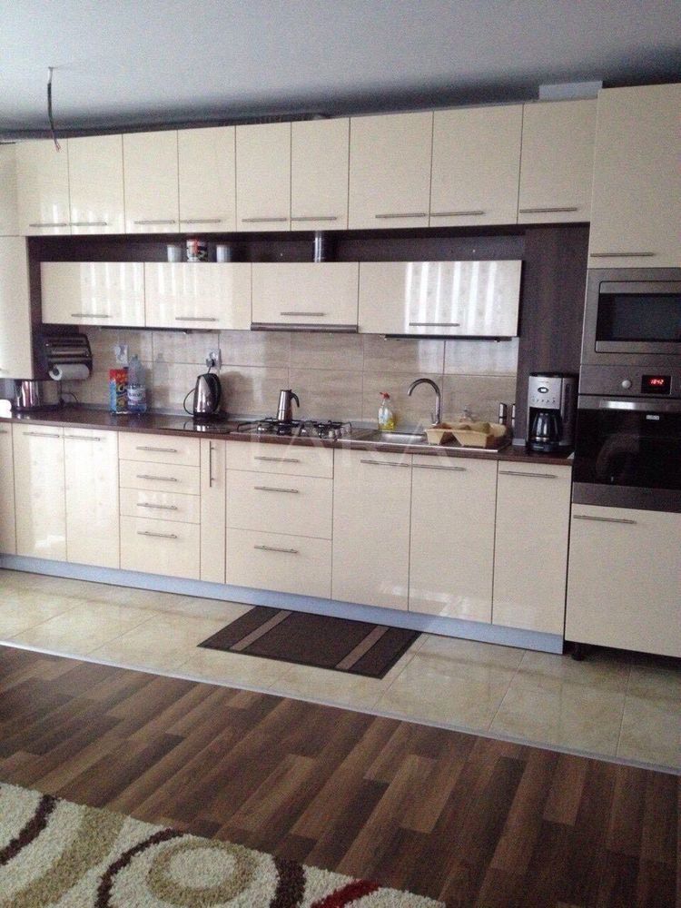 Apartament 3 camere de vânzare – Baciu - Poză 1