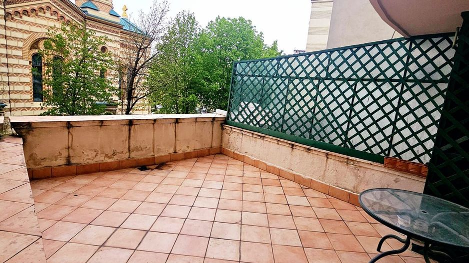De vanzare Apartament 4 camere ULTRACENTRAL Piata Unirii, Bucuresti - Poză 1