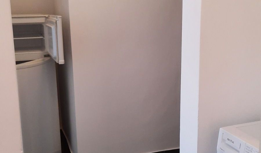 Garsoniera bloc mixt 1983, Favorit, Drumul Taberei - Poză 6