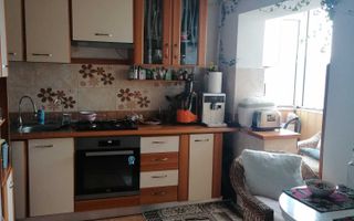 Apartament 4 camere, etaj 7/8, cartier Dacia, Iasi - 184.992 EUR - Poză 1