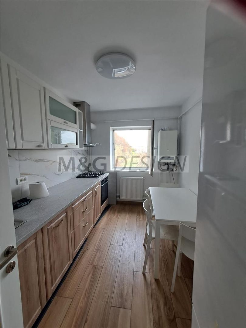 Etaj 1 4 camere  Complexul Studentesc-aproape de Sala Olimpia - Poză 1