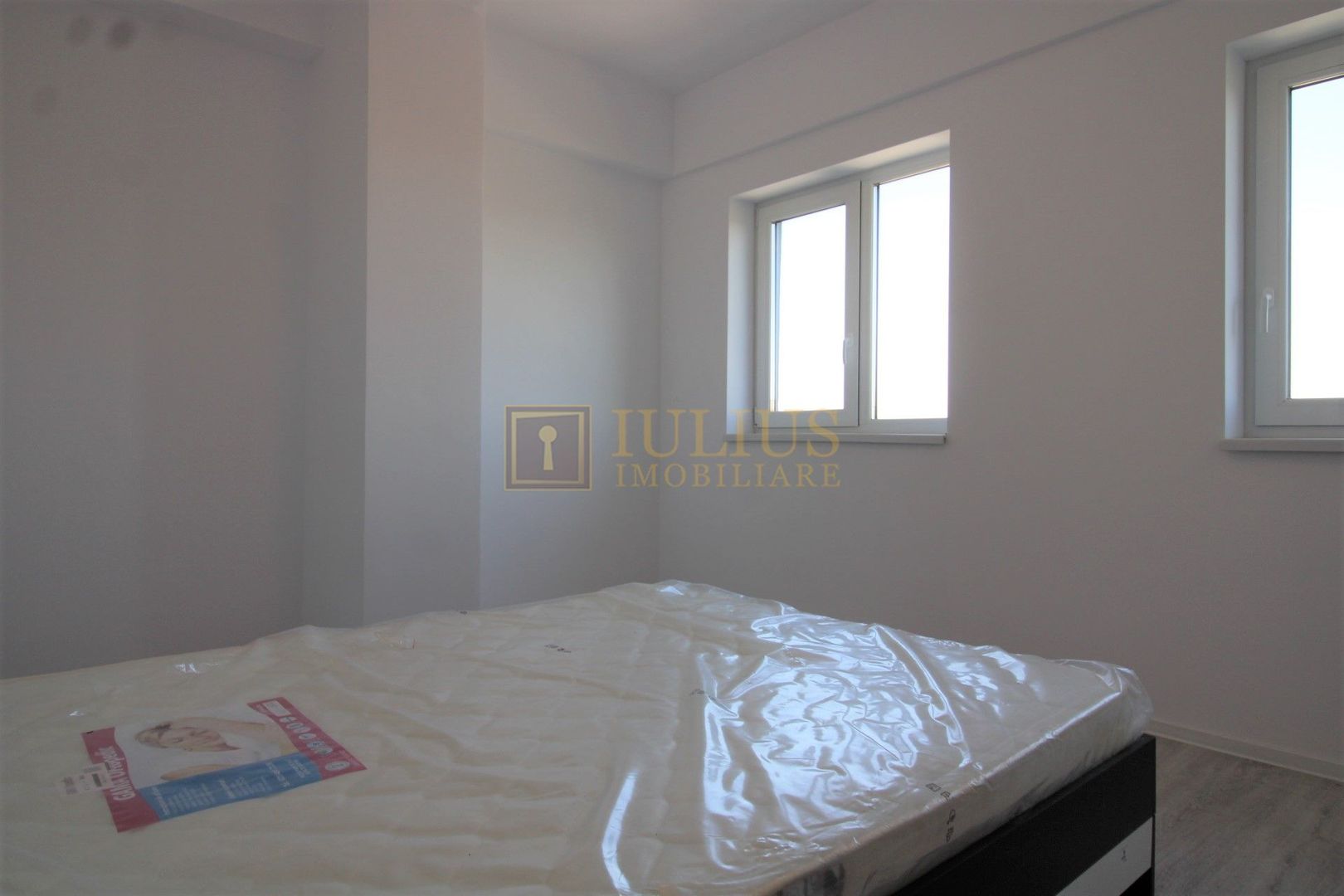 Lift, balcon, aer conditionat, centrala proprie-Freidorf - Poză 8