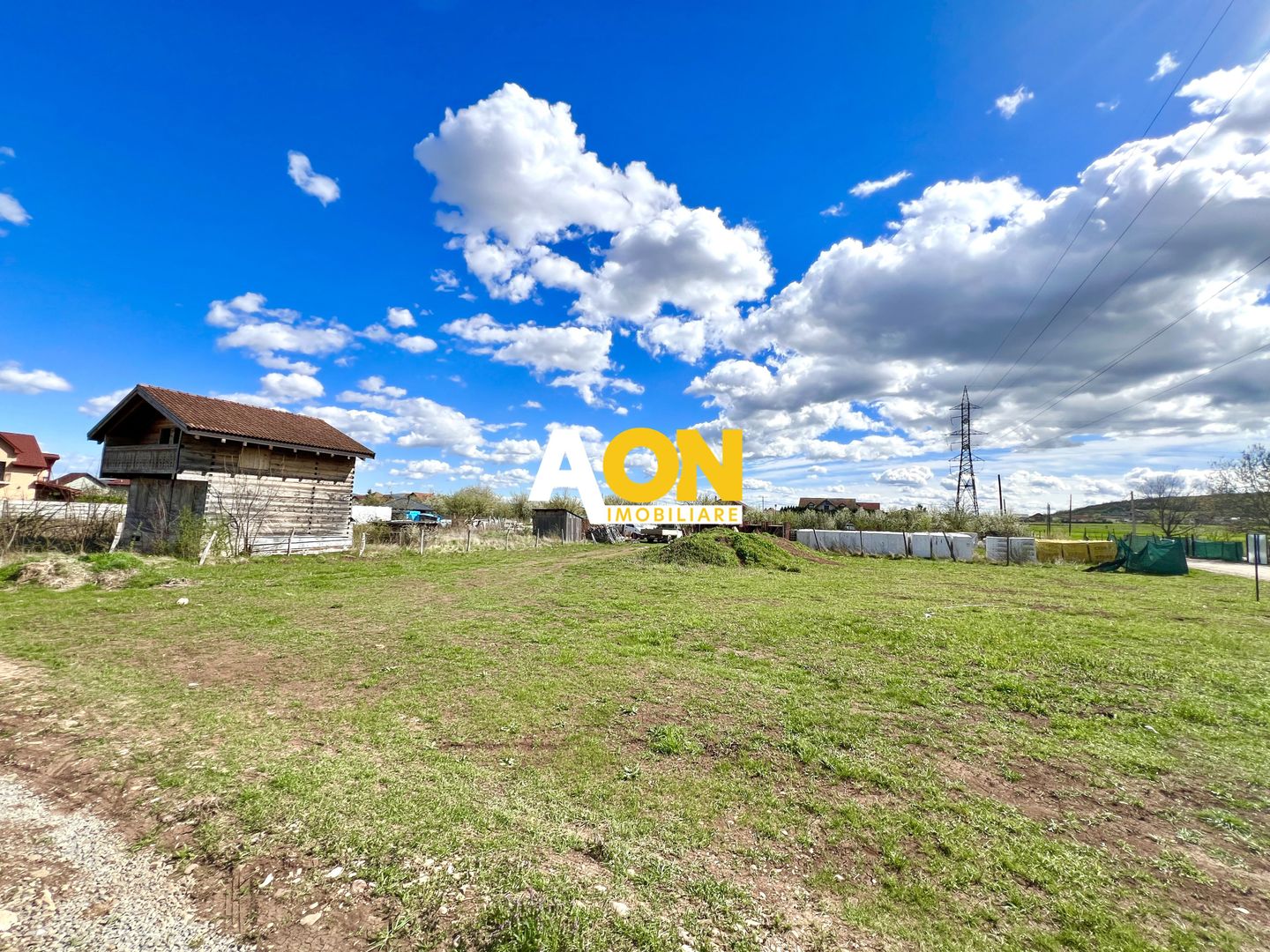 Teren de vanzare, 34ml deschidere, 1100mp teren, zona Micesti - Poză 1