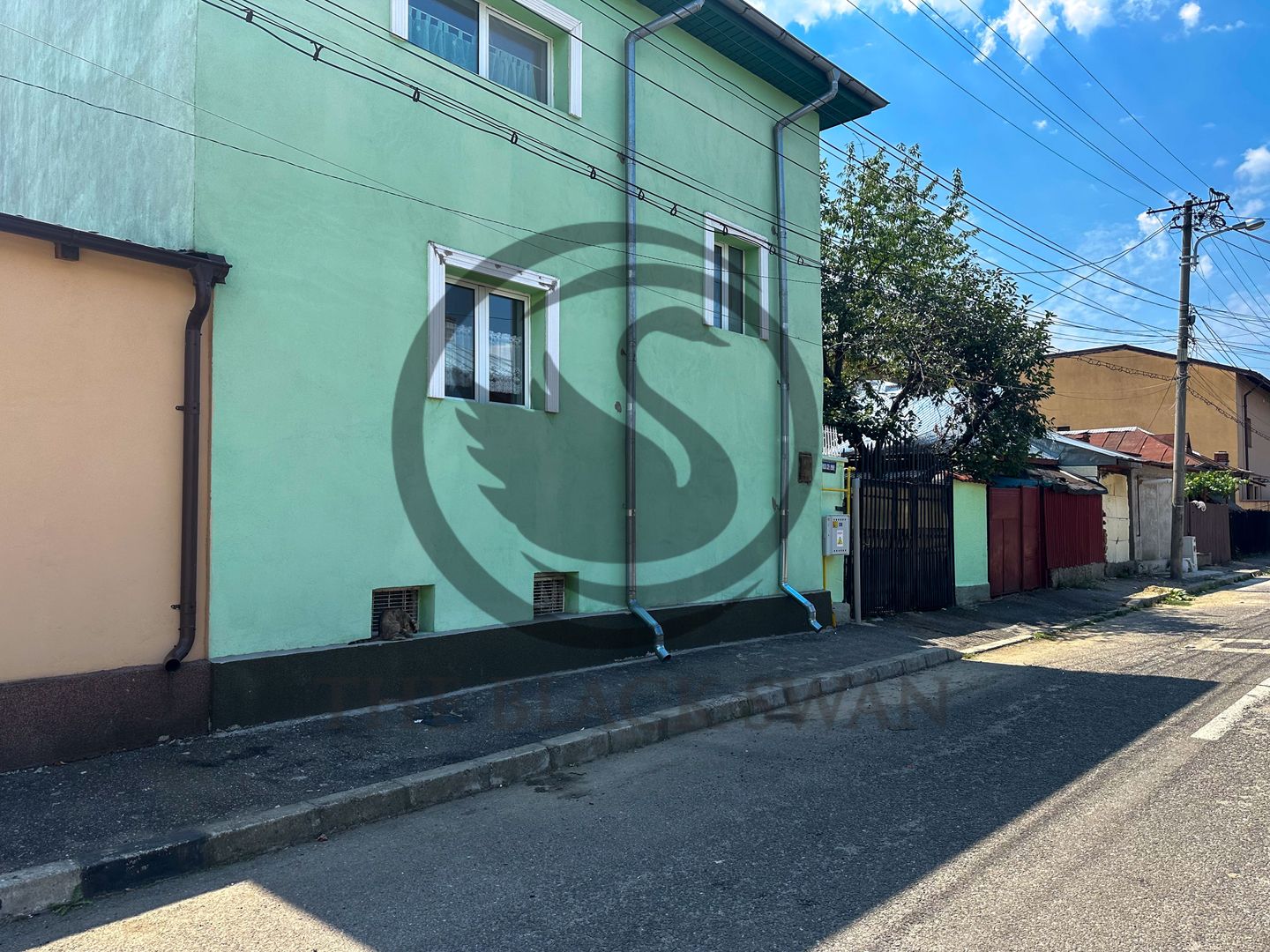 Casa de vanzare cu 4 camere | Zona Afi Palace, Ploiești | Comision 0% - Poză 2