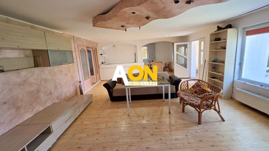 Casa individuala 3 camere, 323 mp teren,  Centru, zona Lipoveni - Poză 4
