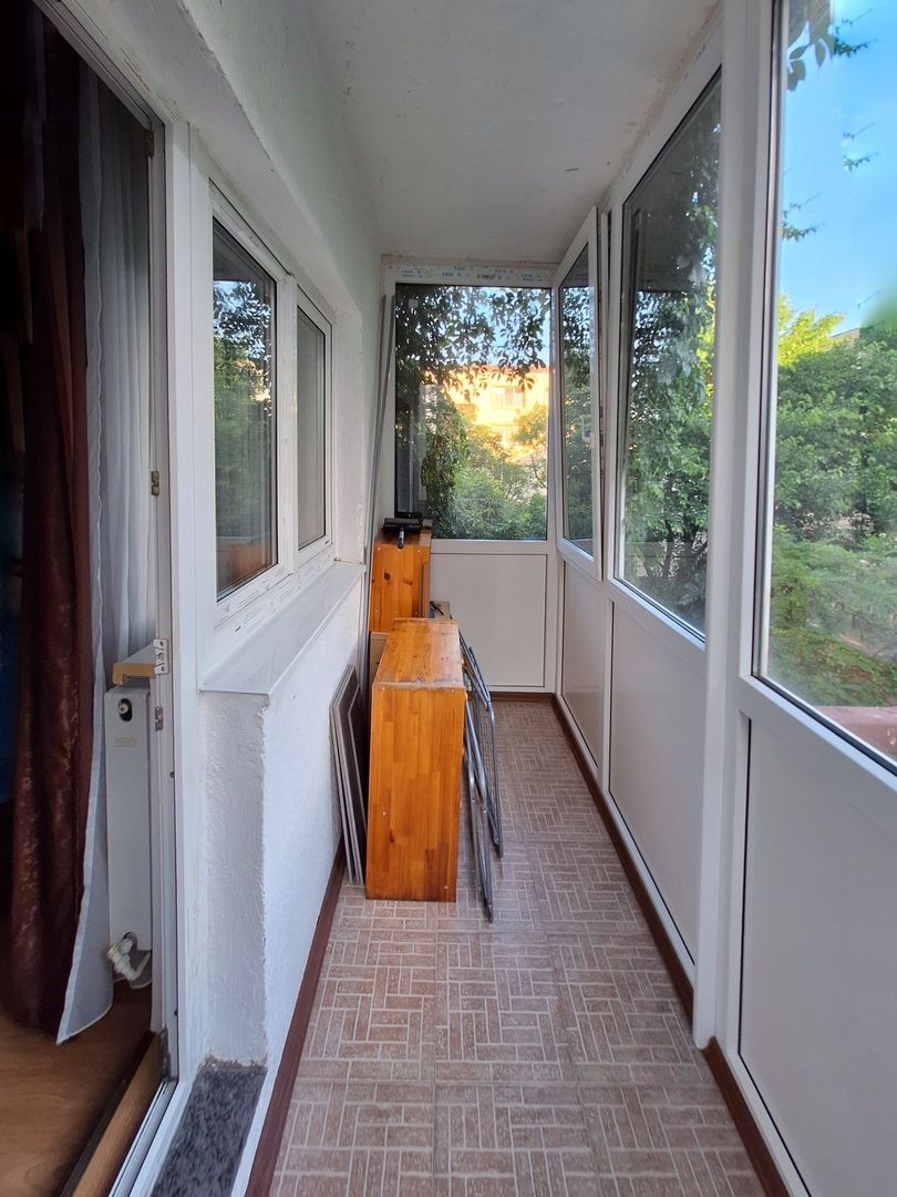 Apartament cu 3 camere,luminos in zona Aradului - Poză 6