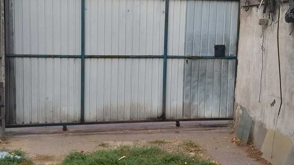 Constructie hala garaj plus teren ,   300 mp,  Sos. Fundeni, Stradal - Poză 3