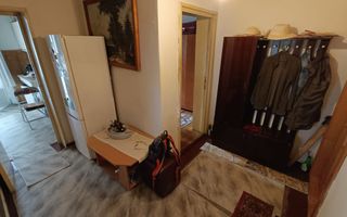 Apartament 3 camere,decomandat,2 balcoane,et. 4,Bdul Decebal - Poză 3
