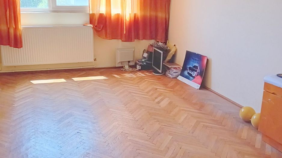 De vanzare -  apartament cu 3 camere decomandate, Tiglina 2, etaj 3/4 - Poză 8