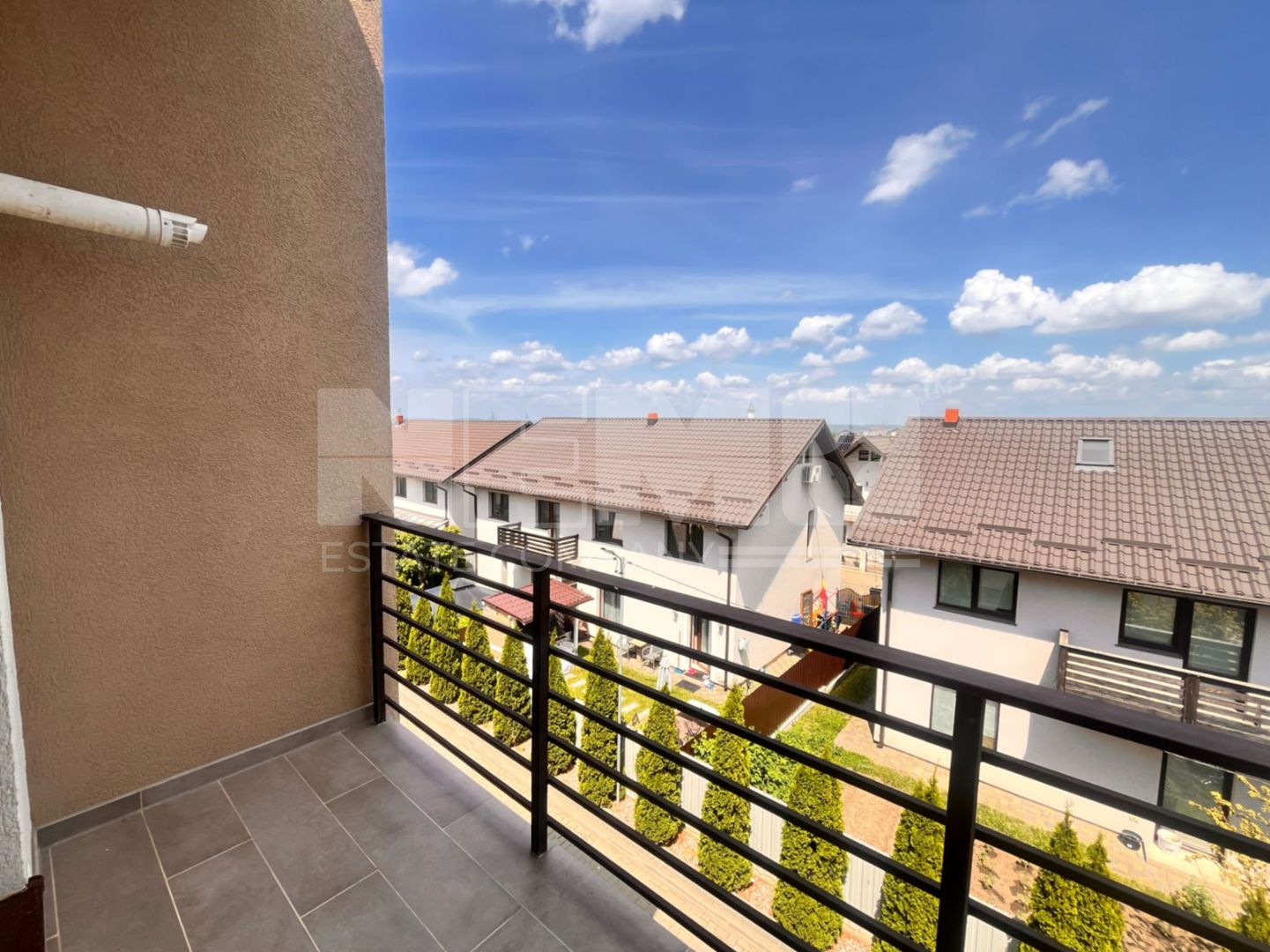 Apartament cu 2 Camere de Vanzare Et.2 I Suceava/Sf.Ilie I 80.000 - Poză 9