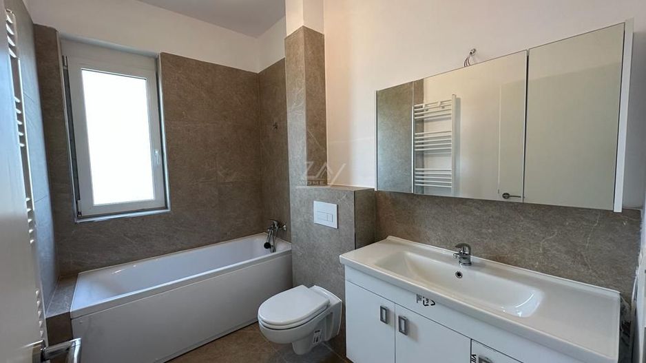 Gradina proprie. Clima. Loc de parcare. - Poză 5