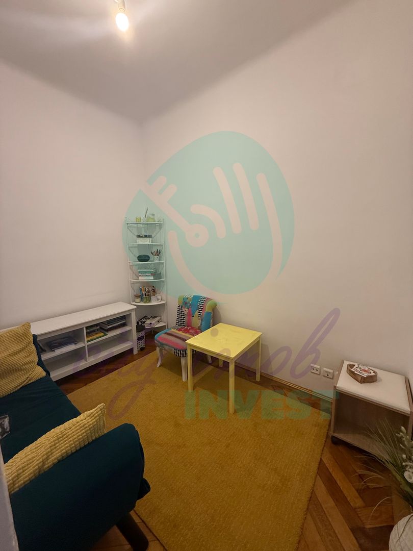 Spatiu, lumina si eleganta intr-un apartment interbelic - Poză 17