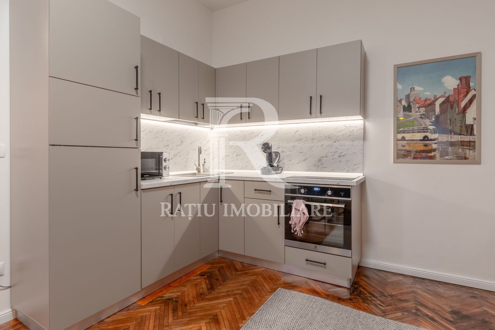 Casa cu 3 camere  | Ultracentral | Oradea - Poză 8