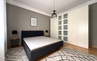 Central, 2 camere, curte, centrala proprie, pet-friendly.