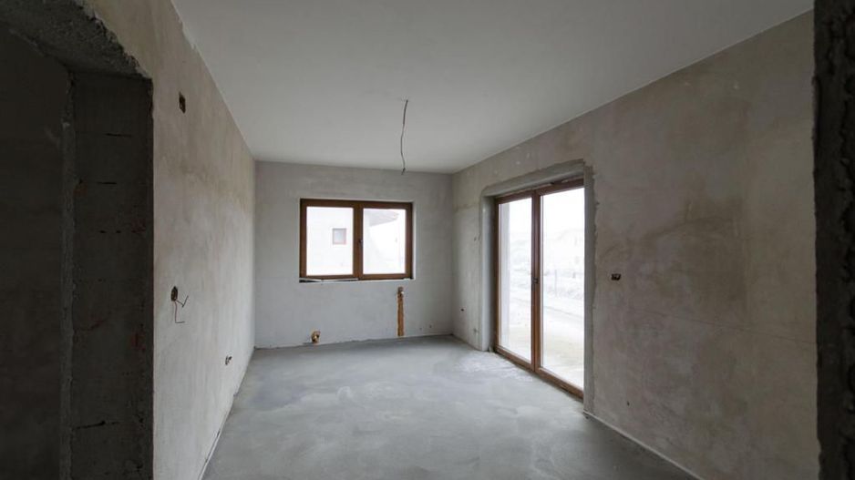 Casă individuală cu 5 camere în Vladimirescu - Poză 8