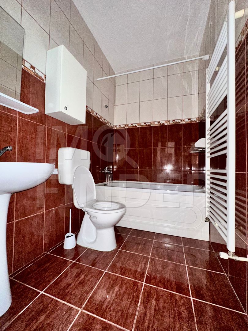 Spatiu amenajat ca locuire, 57 mp, demisol luminos, garaj inclus în Bună Ziua - Poză 11