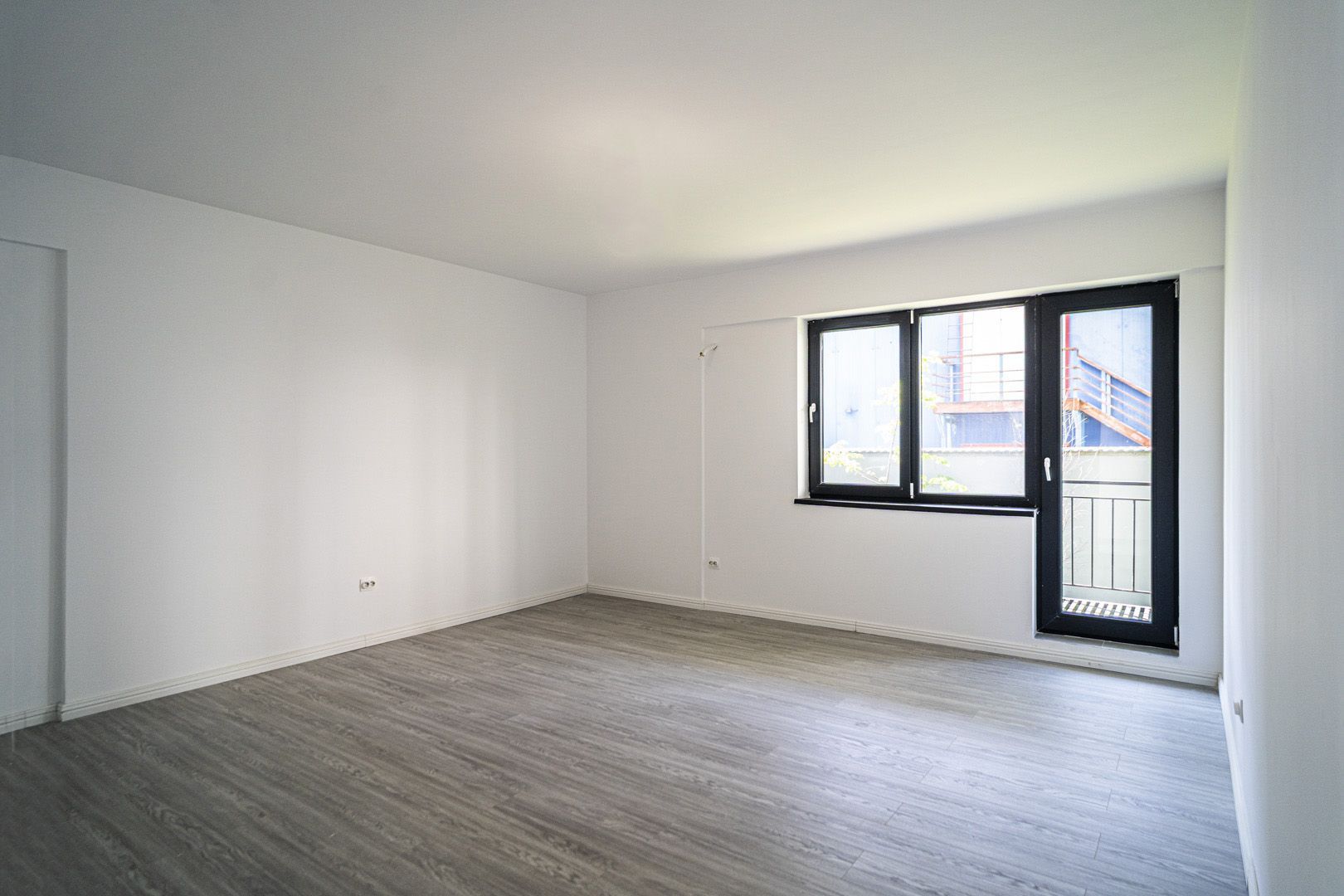 MILITARI, METROU PACII, 2 CAMERE, 57 mp, GRADINA, 150 mp - Poză 2