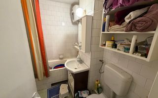 Decomandat. La 2 pasi de Shopping City. 2 bai - Poză 16