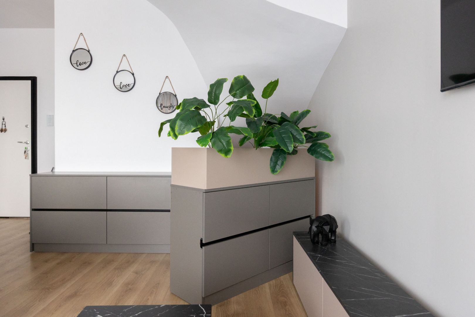 De Inchiriat Apartament 3 Camere de Lux, pe 2 Nivele, Sebastian sect.5 - Poză 7