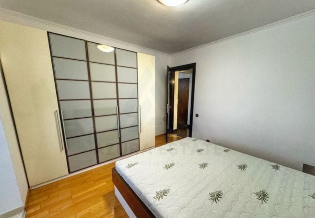 Apartament  2 camere 2 balcoane amenajate si pivnita etaj 1 Strand - Poză 9