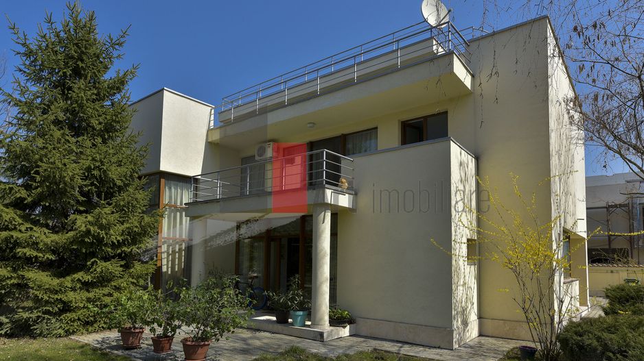 7 cam. | 5 bai | 420 mp | 690 000  euro | zona Mark Twain - Poză 4